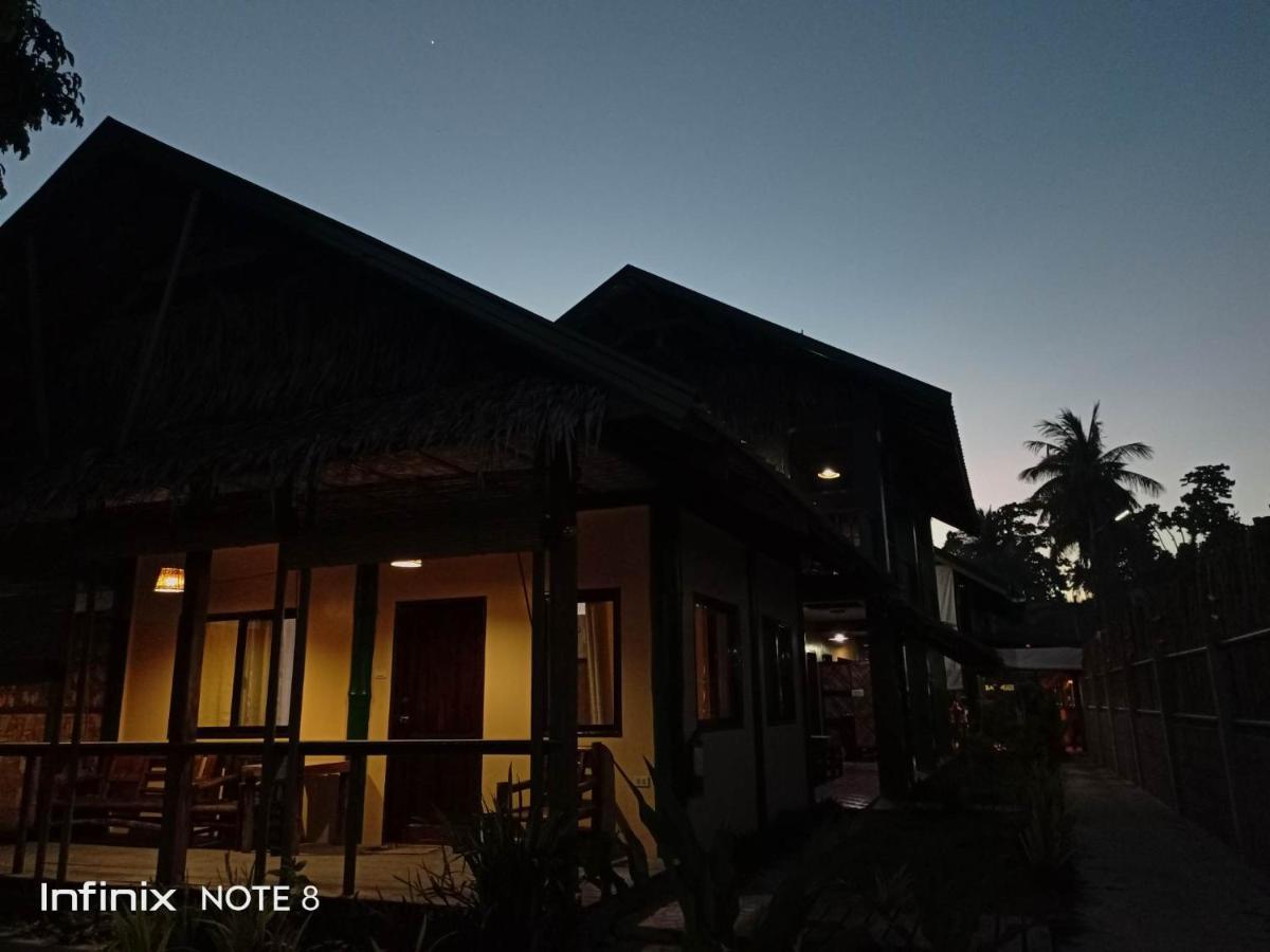 Eddie'S Beach Resort Siargao General Luna  Kültér fotó